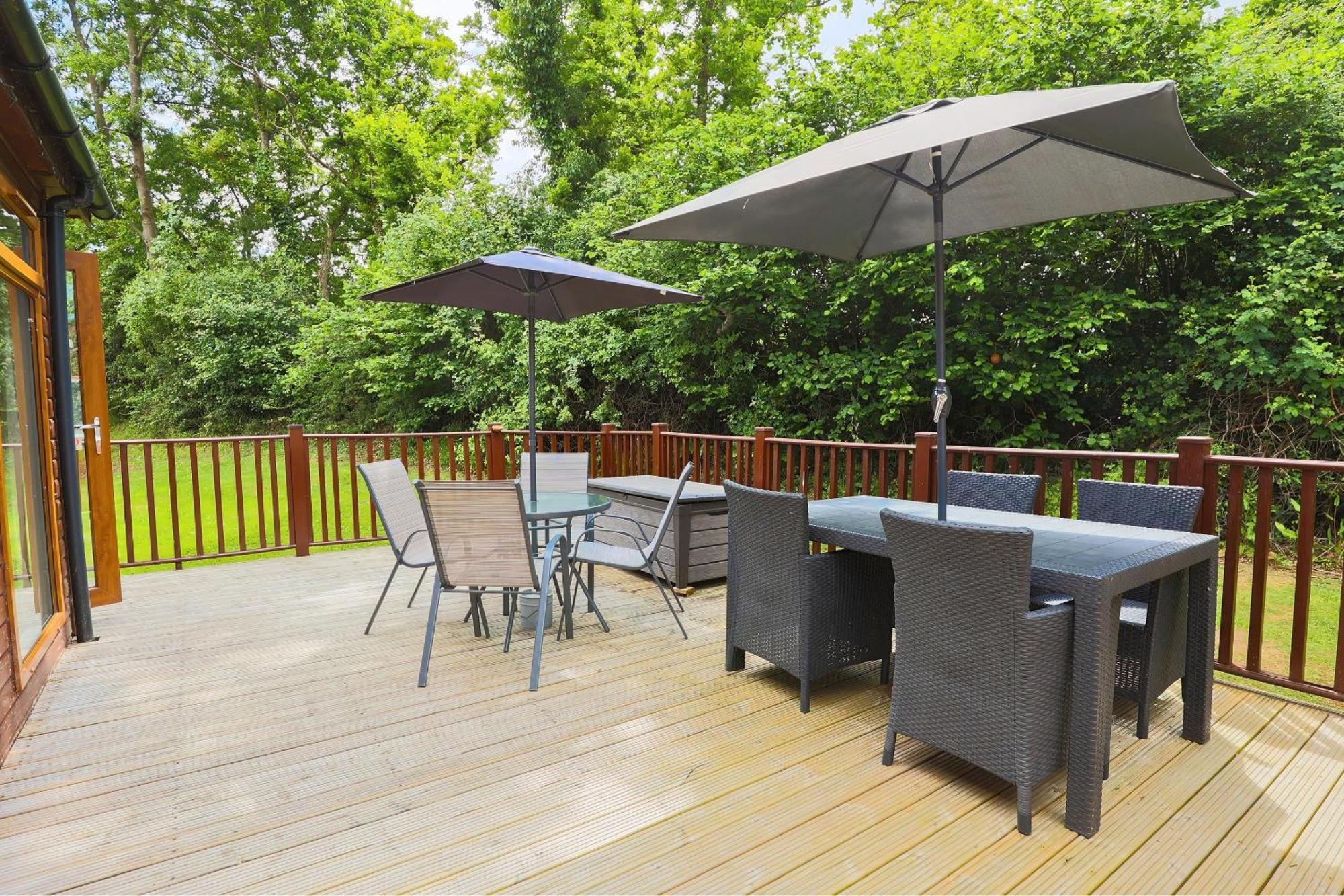 Conkers Lodge For 6 With Hot Tub & Secluded Decking - Spa Resort In Devon Chudleigh Exterior foto